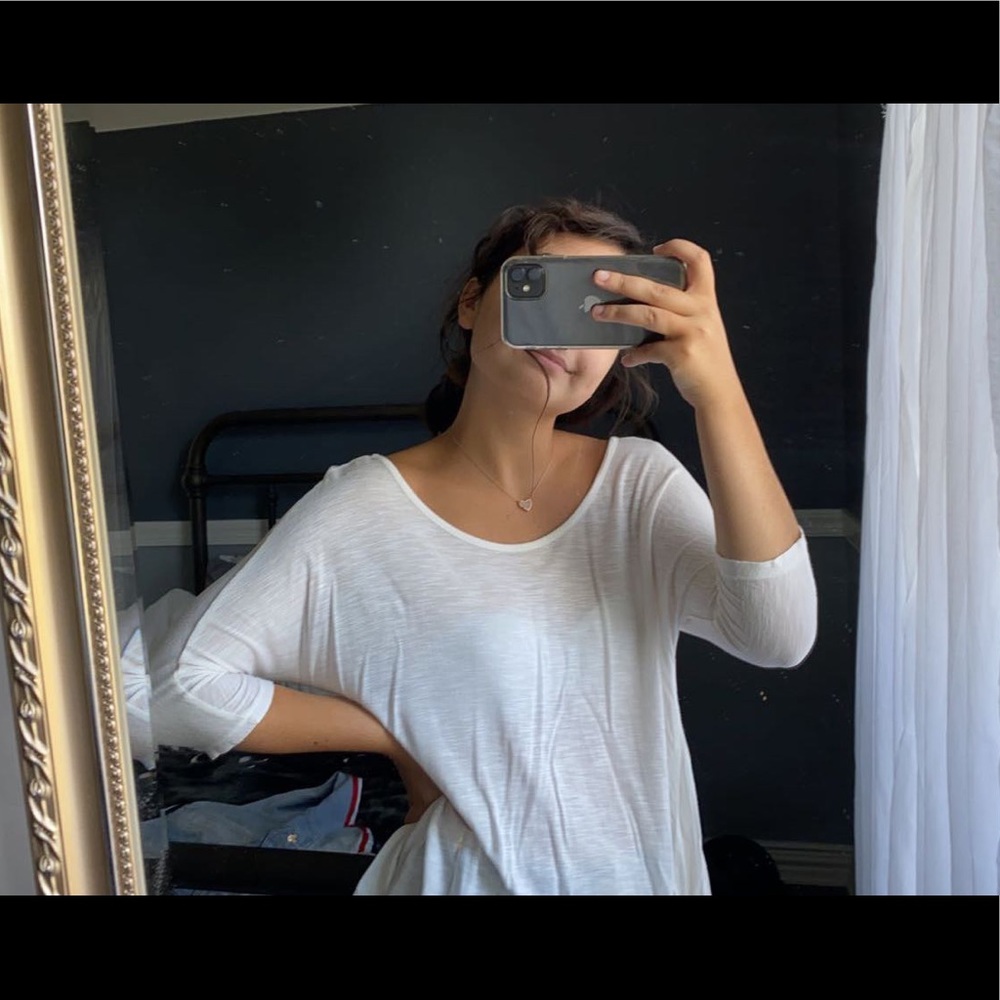 Quarter sleeve shirt